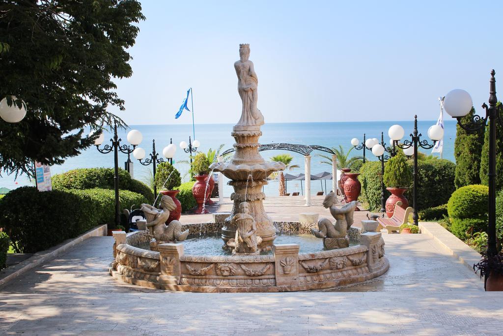 Andalucia Beach Hotel Elenite Bagian luar foto