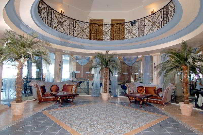 Andalucia Beach Hotel Elenite Bagian luar foto