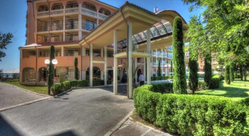 Andalucia Beach Hotel Elenite Bagian luar foto