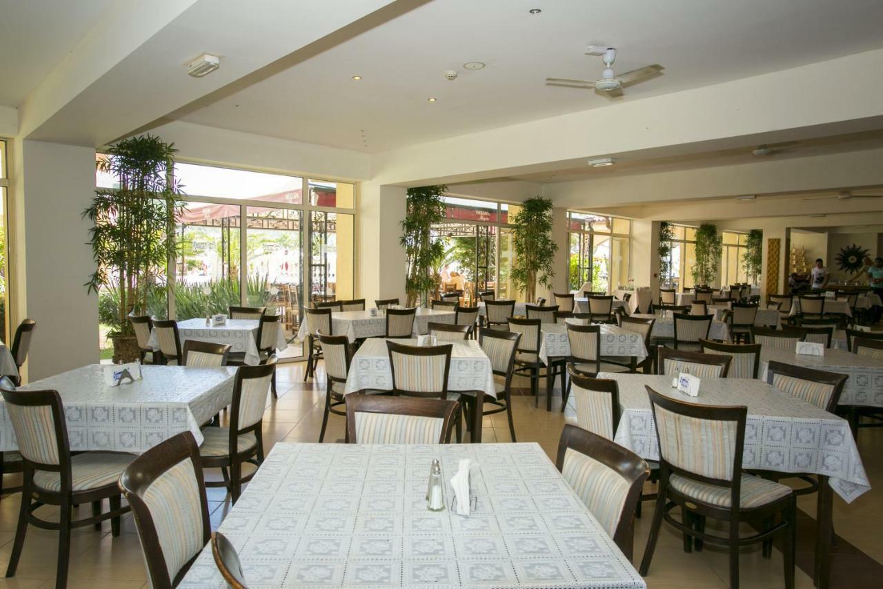 Andalucia Beach Hotel Elenite Bagian luar foto